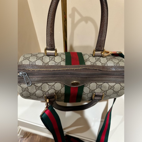 Authentic GUCCI Monogram GG Web Sherry Line
Supreme Boston Bag - Picture 4 of 15